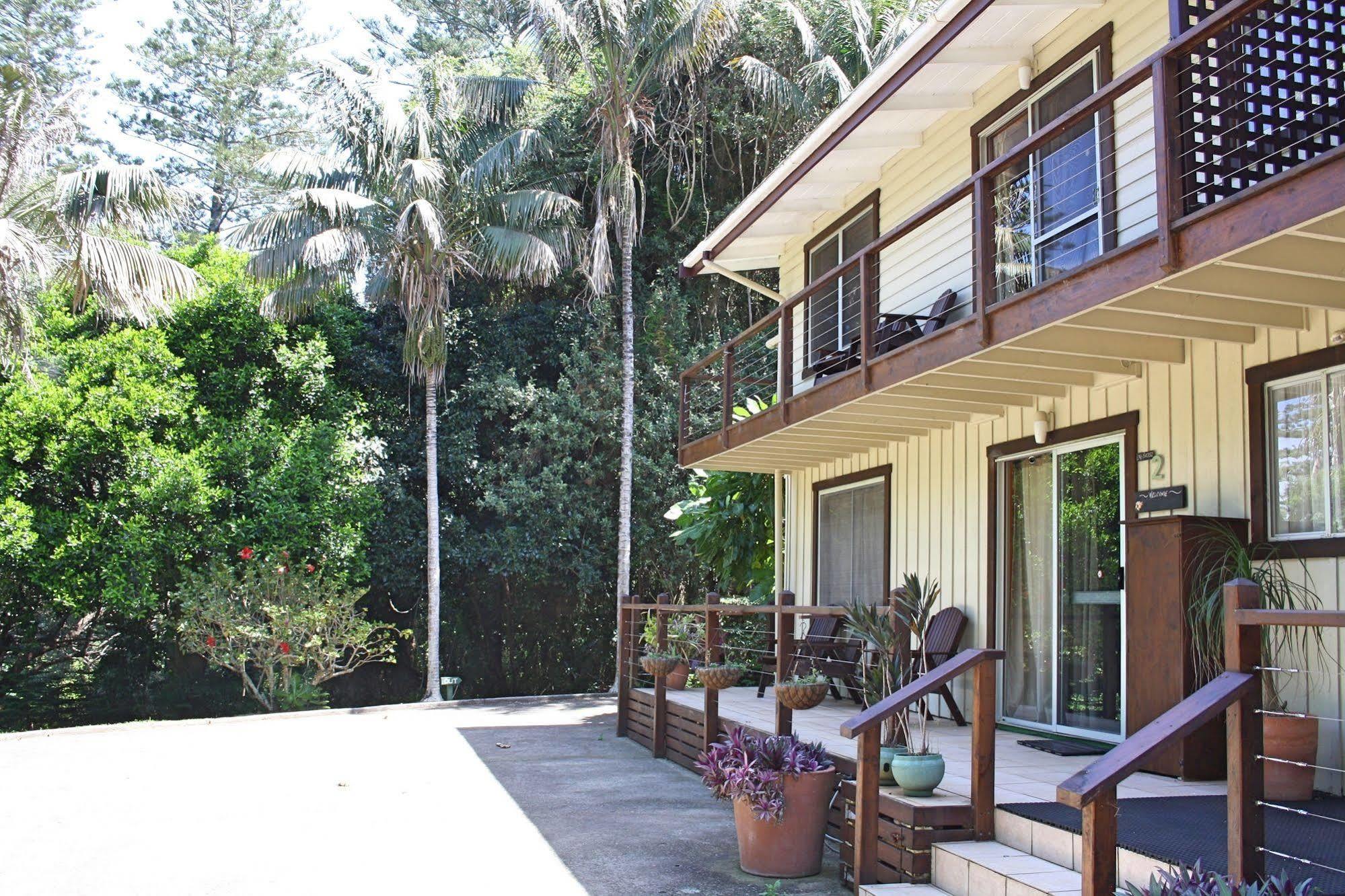Hideaway Retreat Hotel Burnt Pine Bagian luar foto