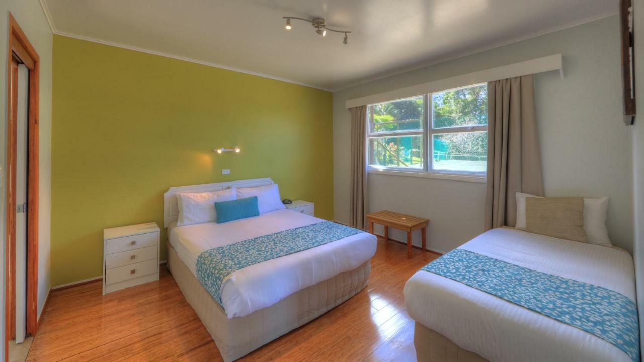 Hideaway Retreat Hotel Burnt Pine Bagian luar foto