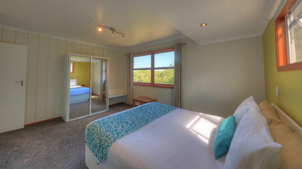 Hideaway Retreat Hotel Burnt Pine Bagian luar foto